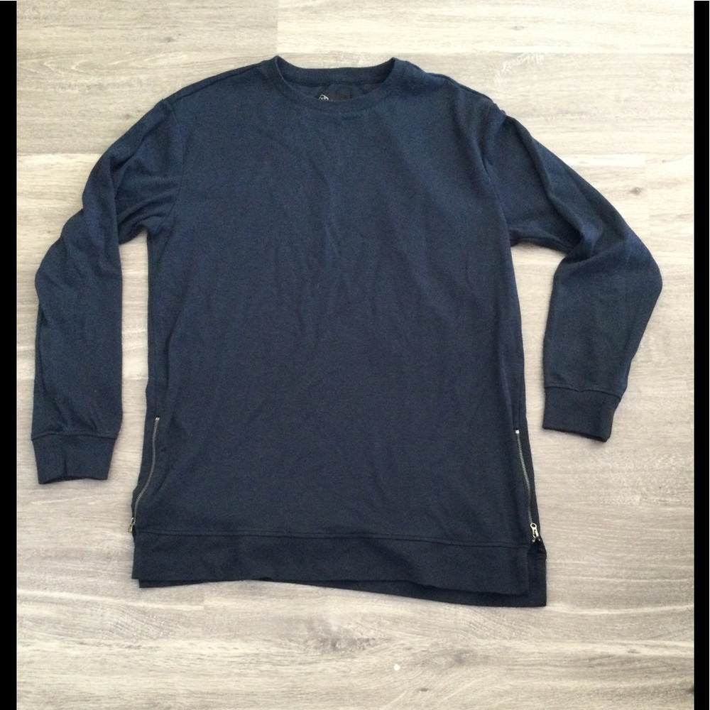 Blue Original Use sweater. Size L